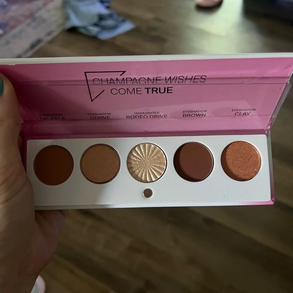 NEW OFRA COSMETICS Signature Luxe Palette Eyeshadow Unused